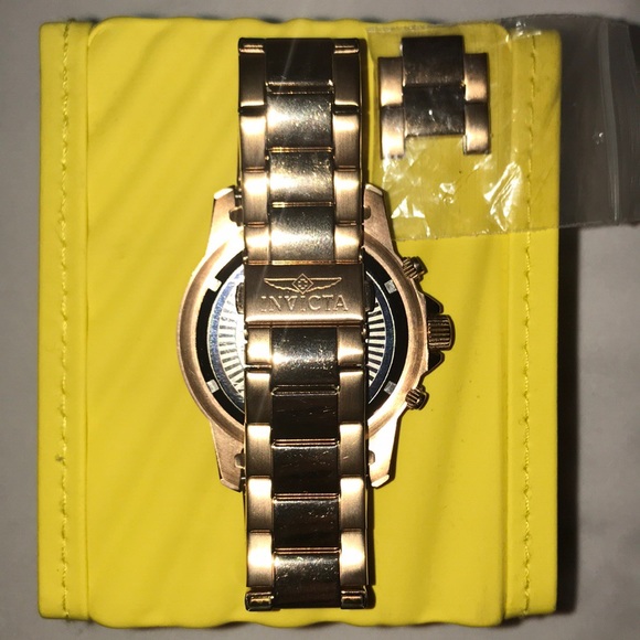 Invicta watch ❤️ - Picture 3 of 7